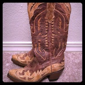 Women Corral boots size 5